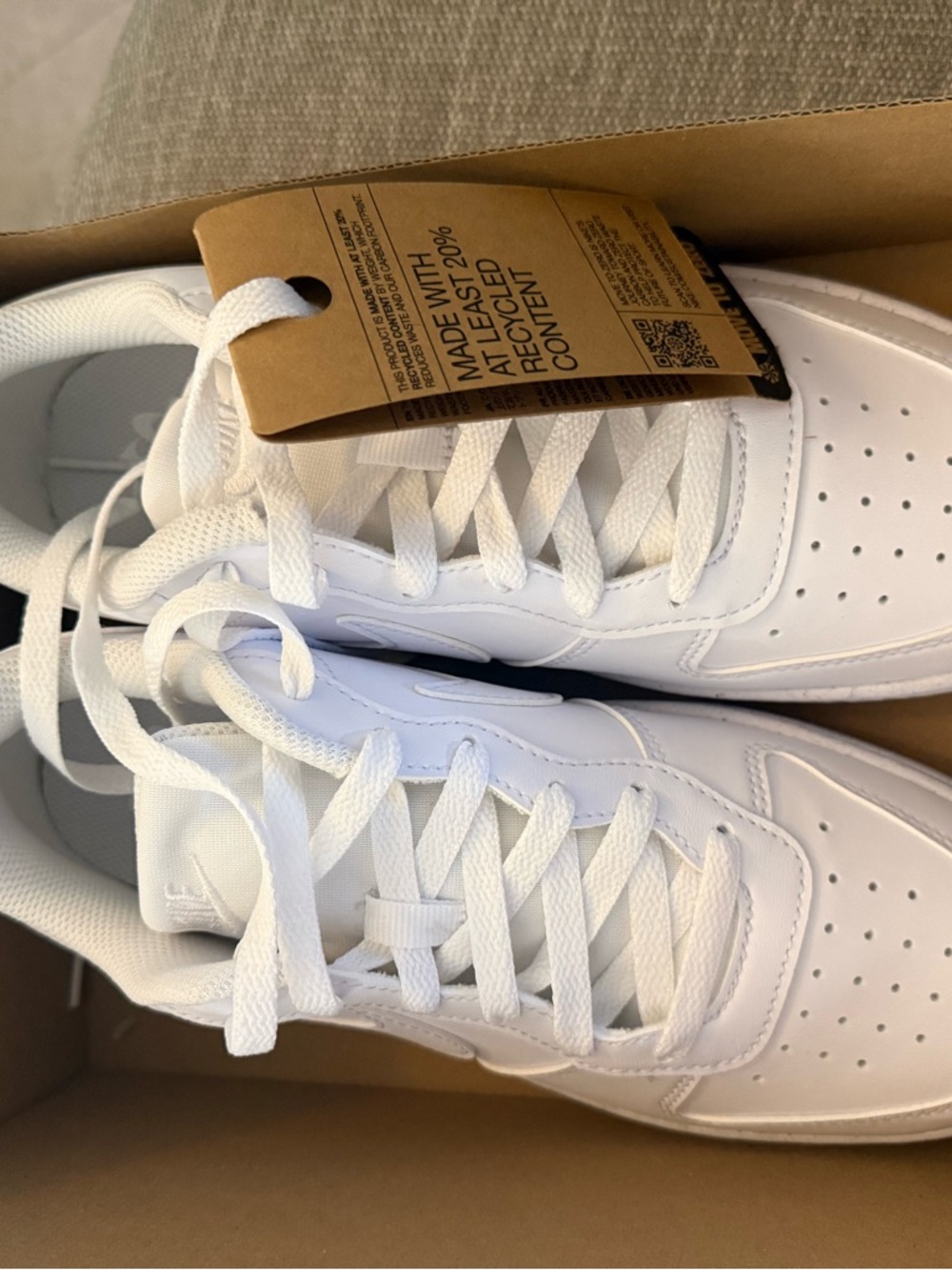 Nike White Low-Top Sneakers with Circular Tread